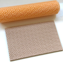 Load image into Gallery viewer, Hexagon Maze Texture Roller
