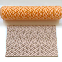Load image into Gallery viewer, Hexagon Maze Texture Roller
