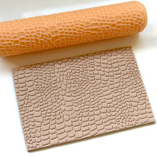 Load image into Gallery viewer, Crocodile Tiles Texture Roller
