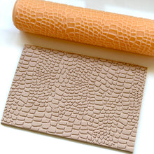 Load image into Gallery viewer, Crocodile Tiles Texture Roller
