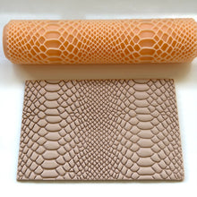 Load image into Gallery viewer, Snakeskin Texture Roller
