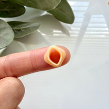 Load image into Gallery viewer, Leaf J (Micro)

