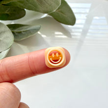 Load image into Gallery viewer, Smiley Face (Micro)
