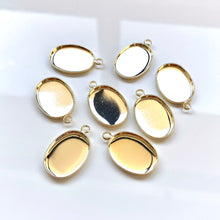 Load image into Gallery viewer, Ridge Edged Oval Blank Charm (10 pcs)

