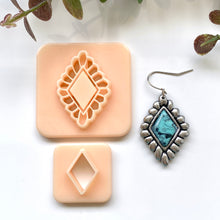 Load image into Gallery viewer, Diamond Navajo Dupe
