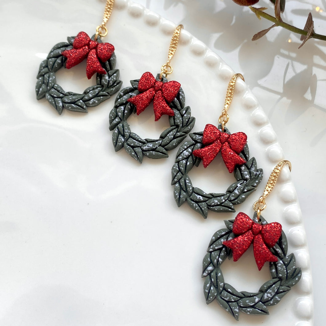 Snowy Wreath Dangles