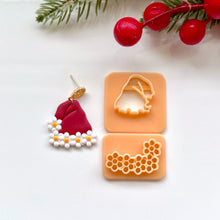 Load image into Gallery viewer, Flower Santa Hat
