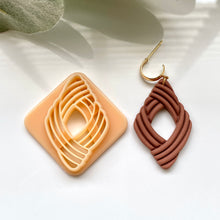 Load image into Gallery viewer, Diamond Wrapped Rattan
