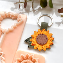 Load image into Gallery viewer, Sunflower Stitch Keychain Set
