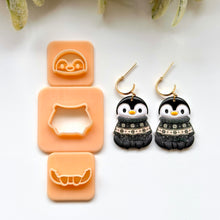 Load image into Gallery viewer, Sweater Penguin

