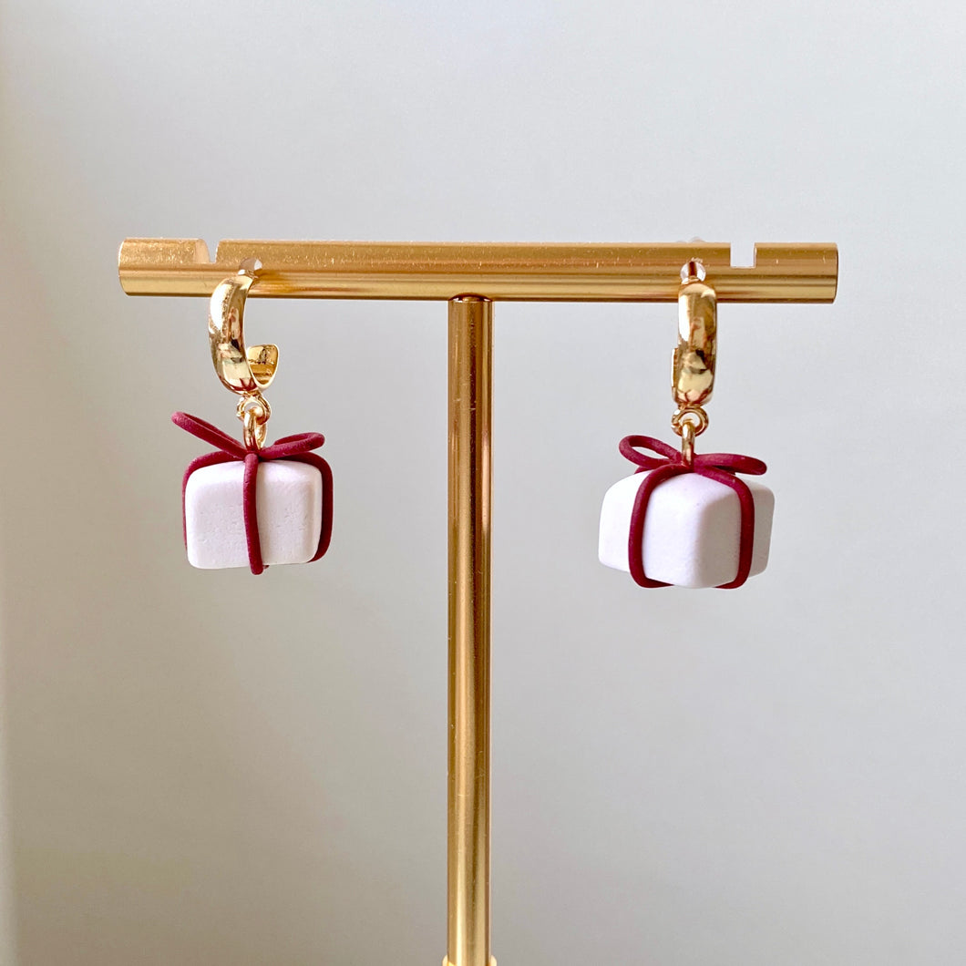 Little Present Dangles