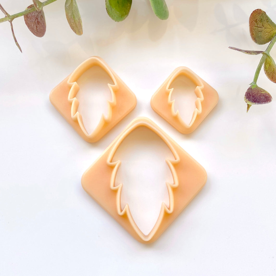 Pointy Leaf Set
