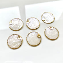 Load image into Gallery viewer, Circle Translucent Gold Lined Charm (10 pcs)
