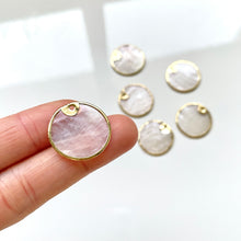 Load image into Gallery viewer, Circle Translucent Gold Lined Charm (10 pcs)
