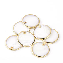 Load image into Gallery viewer, Circle Shell Charm (10 pcs) | More Colors

